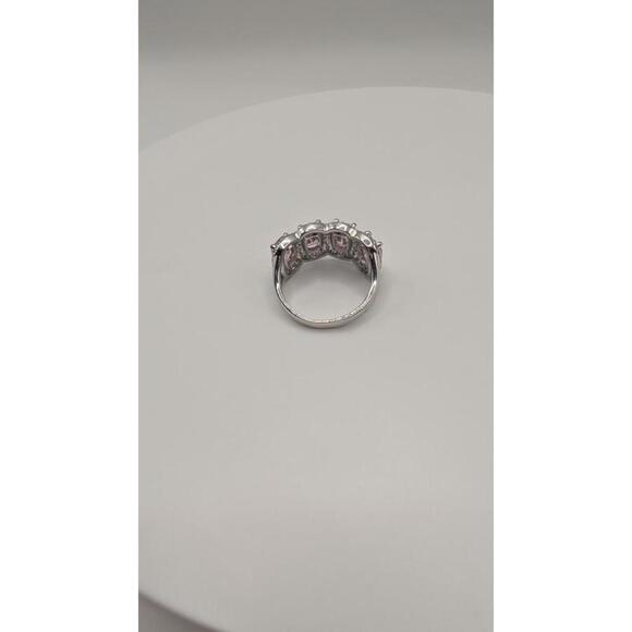 Elegant Pink Stone Cocktail Ring Size 7 - Picture 9 of 9